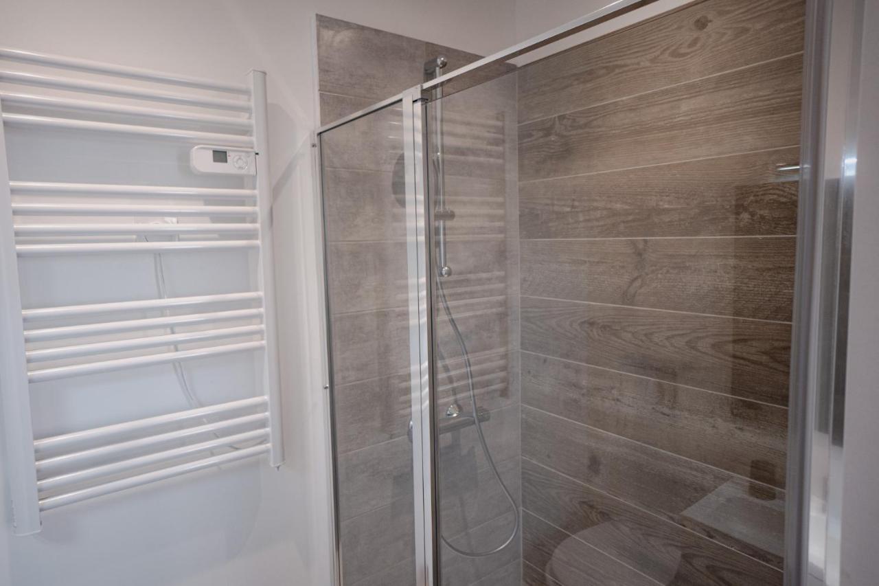 Appartement Cozy Avec Stationnement Gratuit Saint-Andre-les-Vergers Ngoại thất bức ảnh