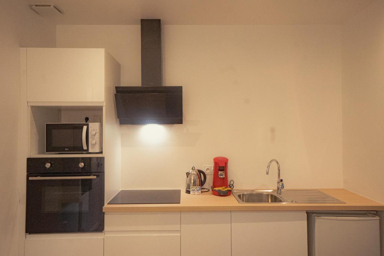 Appartement Cozy Avec Stationnement Gratuit Saint-Andre-les-Vergers Ngoại thất bức ảnh