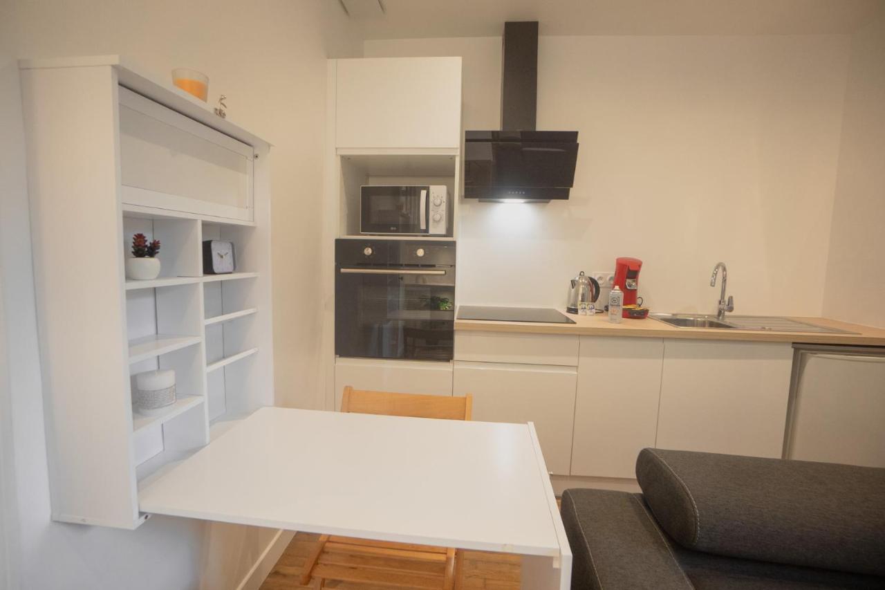 Appartement Cozy Avec Stationnement Gratuit Saint-Andre-les-Vergers Ngoại thất bức ảnh